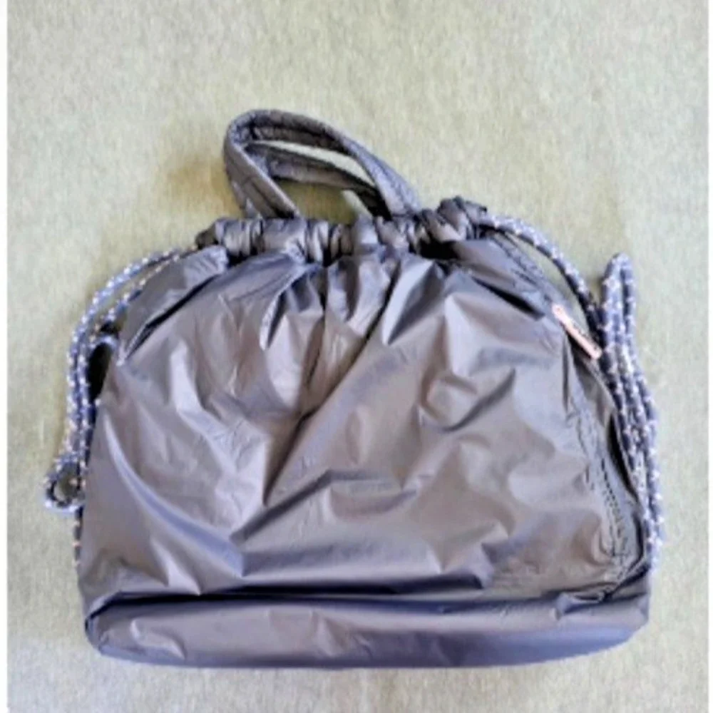 NWT Wildfox Puffy Drawstring Backpack‎ Dark Gray Puffer Tote Bag Gym Gorp Y2K